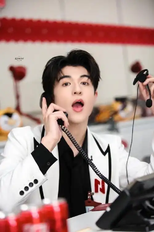 尹浩宇看人世间学中国历史#尹浩宇到底看了多少9899电视剧和电影