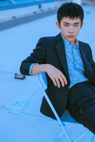 易烊千玺 bmw宝马新生代代言人