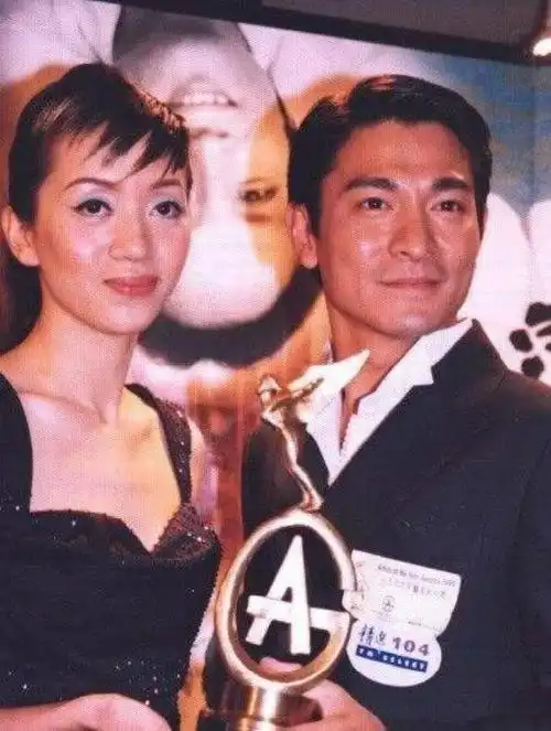 刘德华梅艳芳(刘德华和梅艳芳的25张罕见合影)