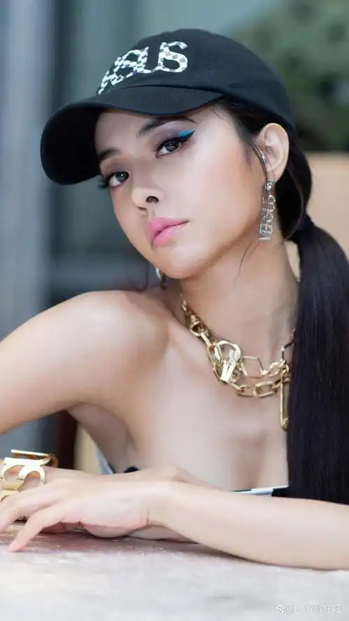 美女歌手蔡依林