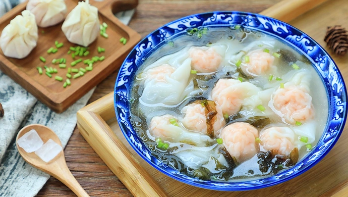 紫菜鲜虾云吞