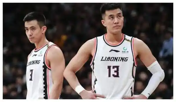 郭艾伦意外回归!赵继伟私聊曝光,球迷泪目难忍抚慰差遗.