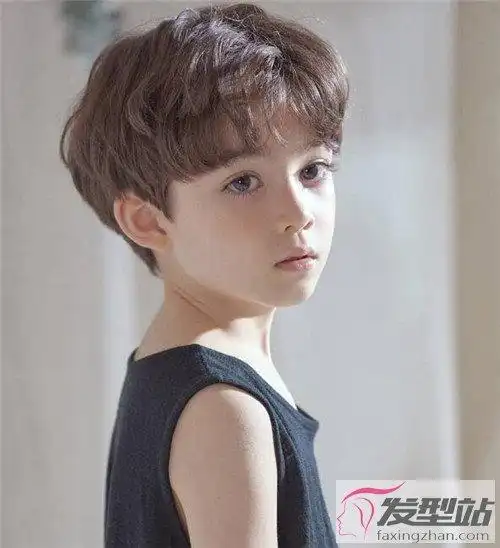 com/faxingdaquan/ target=_blank class=infotextkey>发型500_548