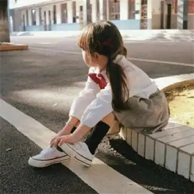 可爱的图片萌女孩真人小孩子