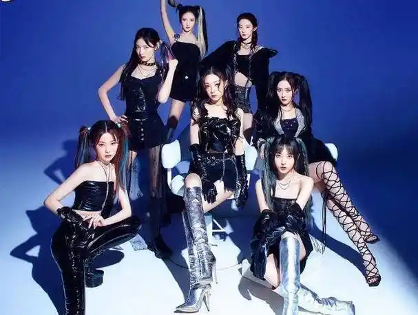 硬糖少女303成团一周年,没人断层领先,发展远不如火箭少女101_赵粤