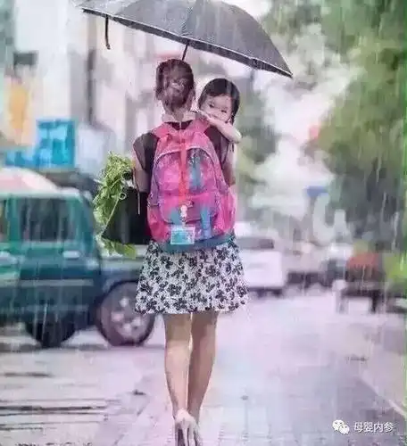 什么是妈妈? 两张图感动上亿人