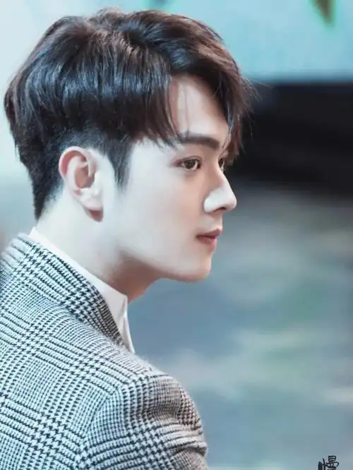 许凯侧颜真的好绝#许凯  #许凯soso