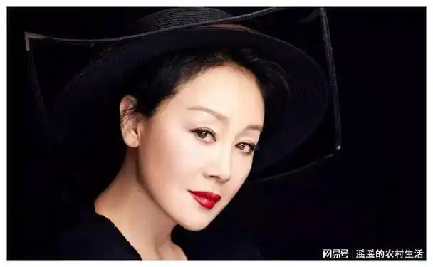 生下残疾孩子的8位明星,个个有钱难医治令人同情,成为一生遗憾|倪萍