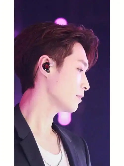 我不能没有张艺兴反正之绝美侧颜0609