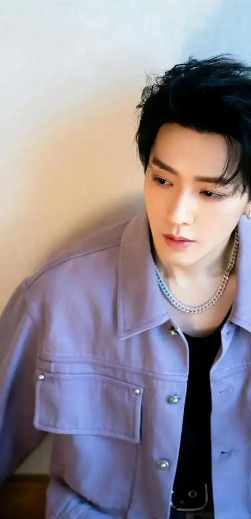 内娱男艺人新格局肖战第二梯王一博第三梯成毅邓为等第四梯