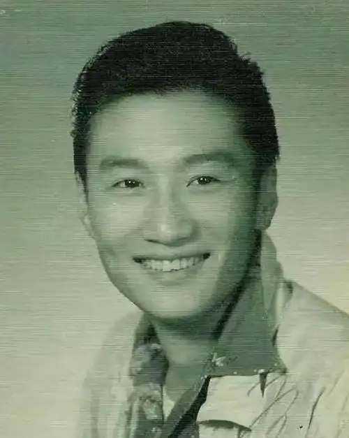 看到照片后,网友:10个谢霆锋也没他帅|男神|记者|娱乐圈|摇滚乐|电影