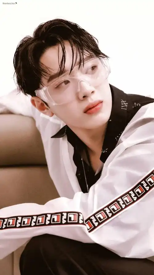 赖冠霖 - 堆糖,美图壁纸兴趣社区