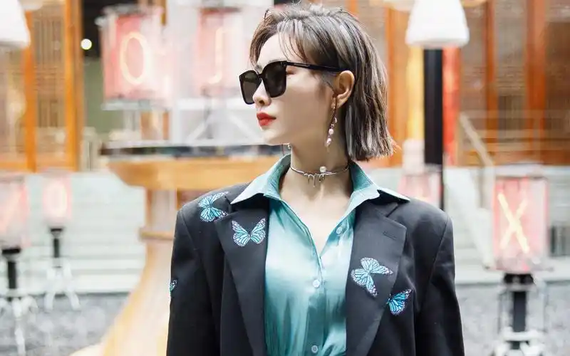 the9许佳琪电脑桌面壁纸