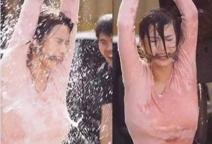 笑破观众眼球的穿帮镜头:刘涛就算了,关晓彤真是一绝啊!