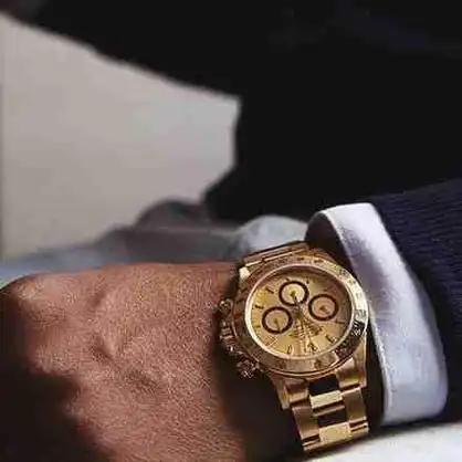 抽烟男生戴手表头像 男生头像图片大全 -【爱个性】