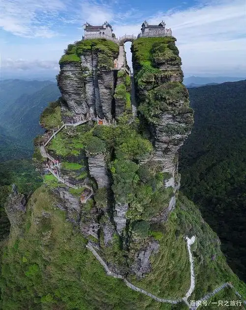 这座寺在山西省大同市,是中国古代建筑之中颇具代表性的一处群落建筑.
