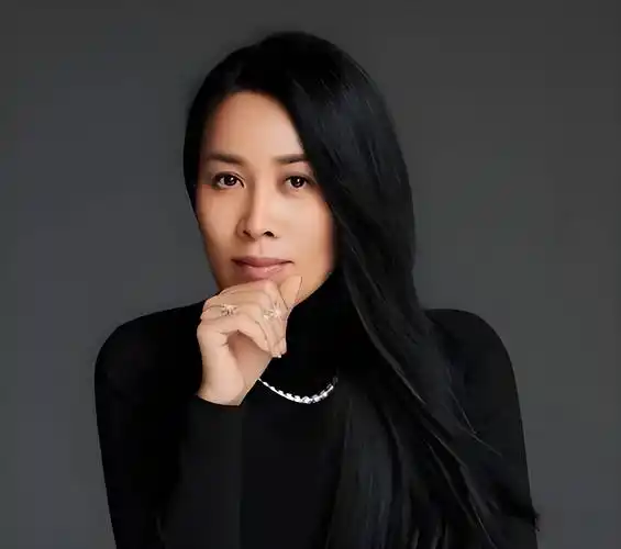 58岁田震晒性感比基尼照!