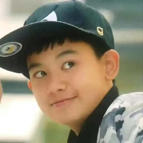 张子枫胡先煦朵宇cp售后