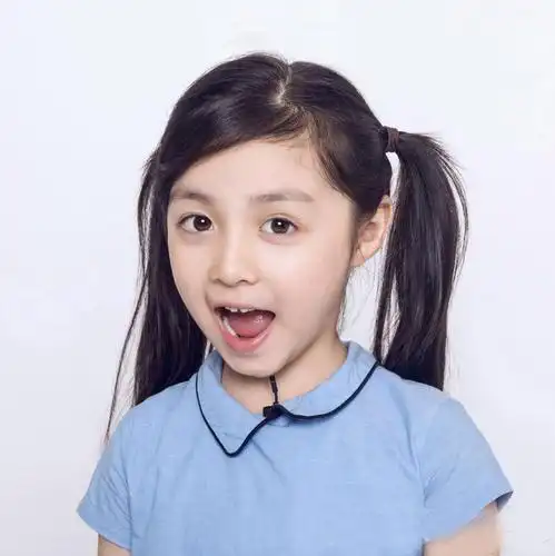 安淇尔双马尾卖萌头像