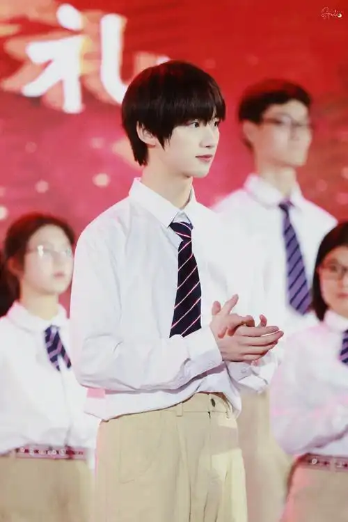 意气洋溢#意气风发的少年「210506育才成人礼」@时代少年团-丁程鑫