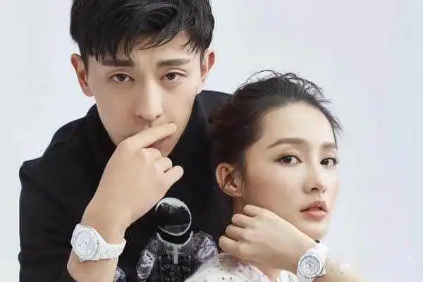 邓伦李沁即将合作,出演《冬日焰火》男女主,这对cp你期待吗?