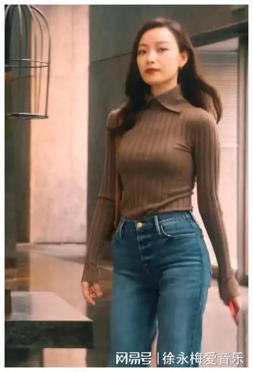 倪妮身材偏瘦,但她有一种"高级美",张艺谋的眼光从来不会错