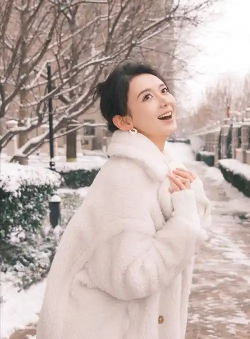 北电毕业的她自己可赚280万,图啥呢_关晓彤_张一山_女孩