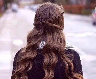 女生唯美编发在这里长发女孩子新潮编发优雅浪漫