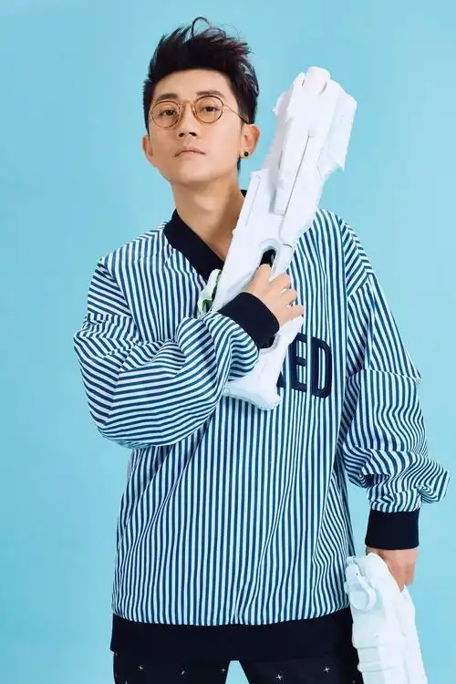 金志文 饰演 曲明音乐人,制作人.毕业于吉林省艺术学院.