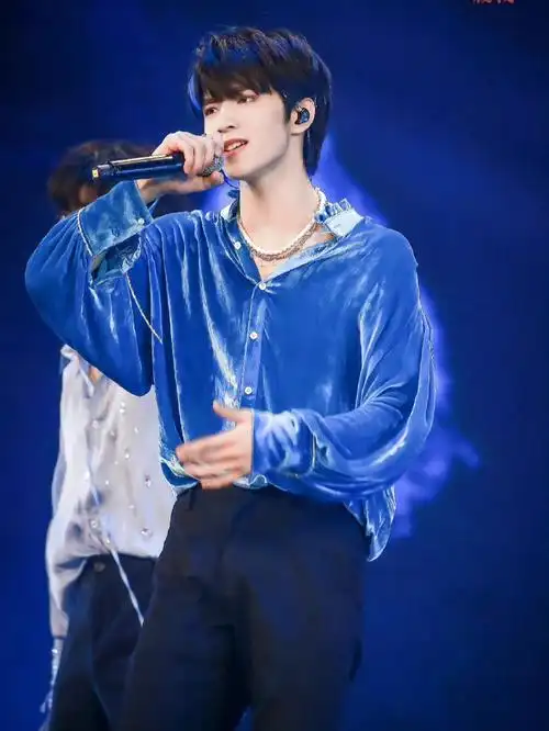 今日分享 #刘耀文  #蓝色系  #宝藏男孩  #你可以永远相信刘耀文