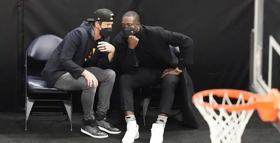 犹他爵士新老板 舍热火意外选择 韦德入股爵士的心路历程_dwyane_股东