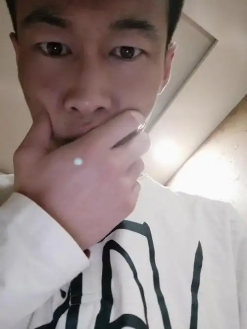 27岁男人真实照片