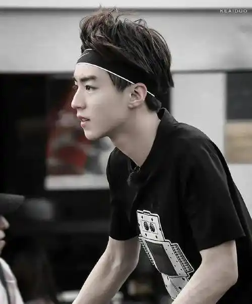 王俊凯鹿晗的颜值我真的是太佩服了,而且人家人品还好.