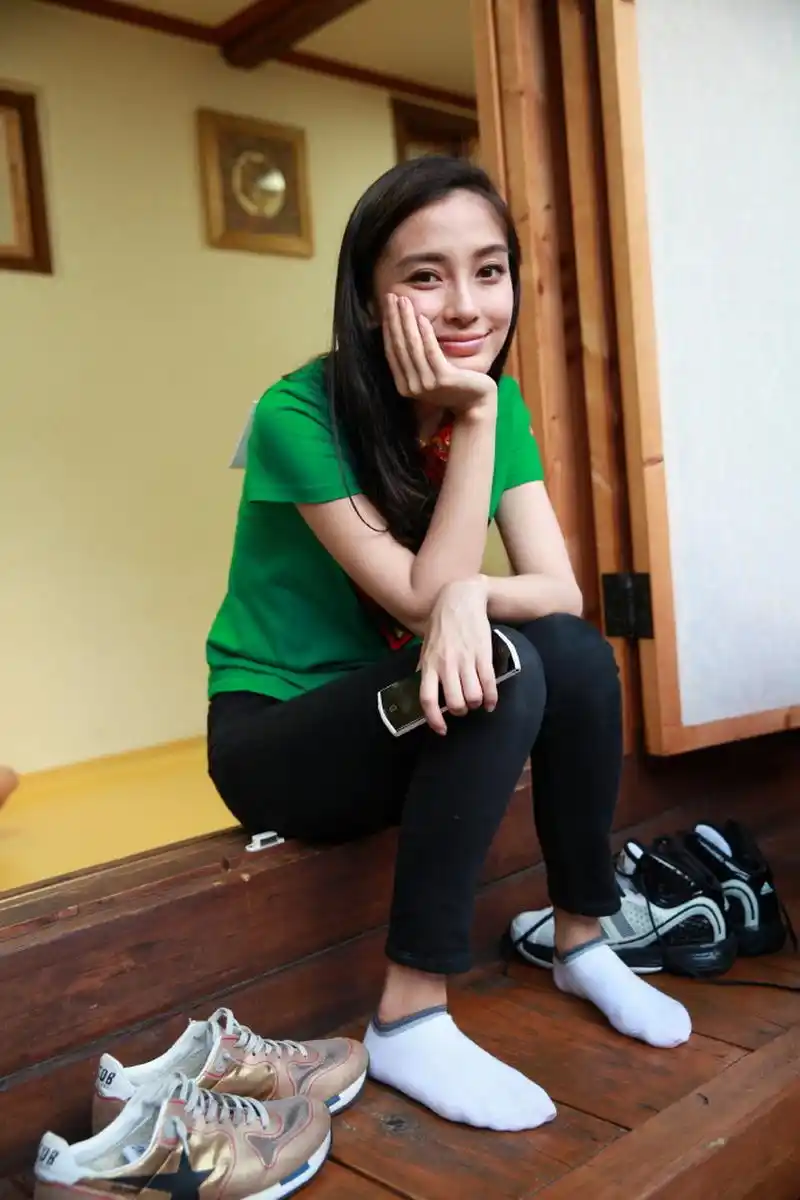 星闻#  baby跑男剧照,有你喜欢的没? #angelababy在跑男的十年