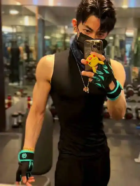 超有话聊##陪你过五一##汪东城身材