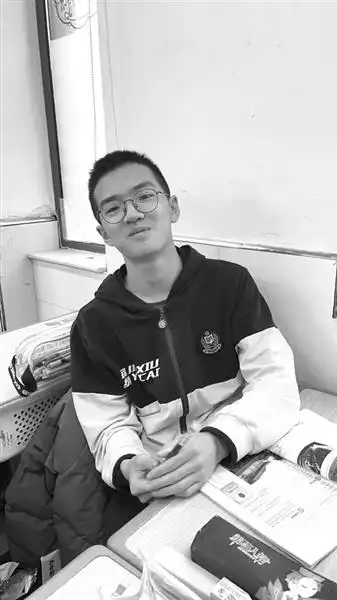 国际天文奥赛国家集训队名单发布锦绣中学初二男生李乐山入选