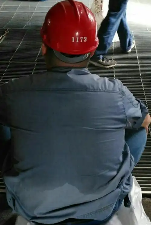 【 氯碱 聚合一车间 刘素娟 】那些留在记忆中的背影