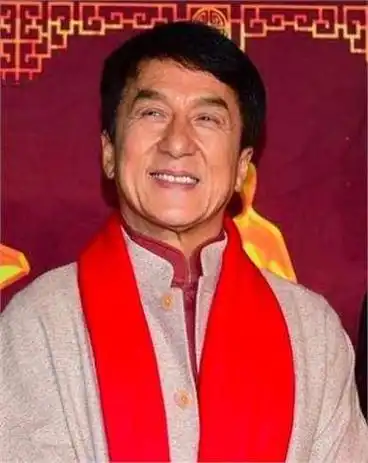 成龙70岁大寿出动半个娱乐圈周杰伦吴京李晨送祝福上热搜