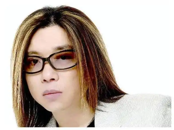 61岁未婚无子,音乐把歌手郭峰三段恋终托举一生_感情_事业_经历