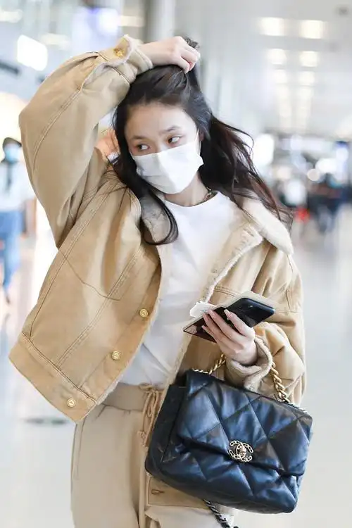 机场时尚秀##林允发量