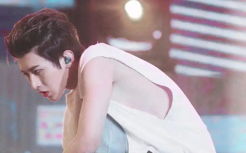 深圳两场itsok合集踩点狂魔蔡徐坤回主场顶胯状态爆升