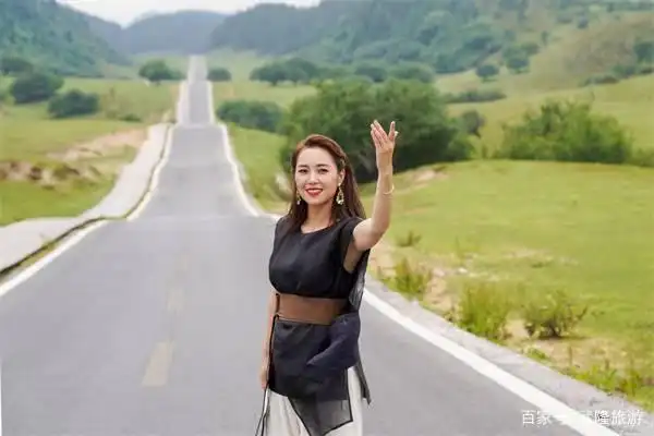 "刀郎爱徒"歌手云朵要到武隆开演唱会?