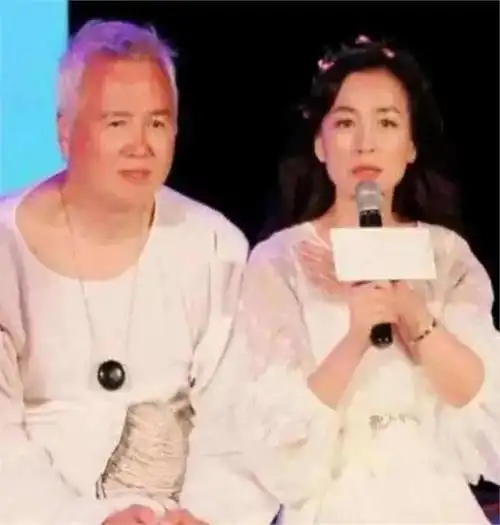 如今看来,张庭的女儿在前妻的孩子们面前,还能嚣张地的起来吗