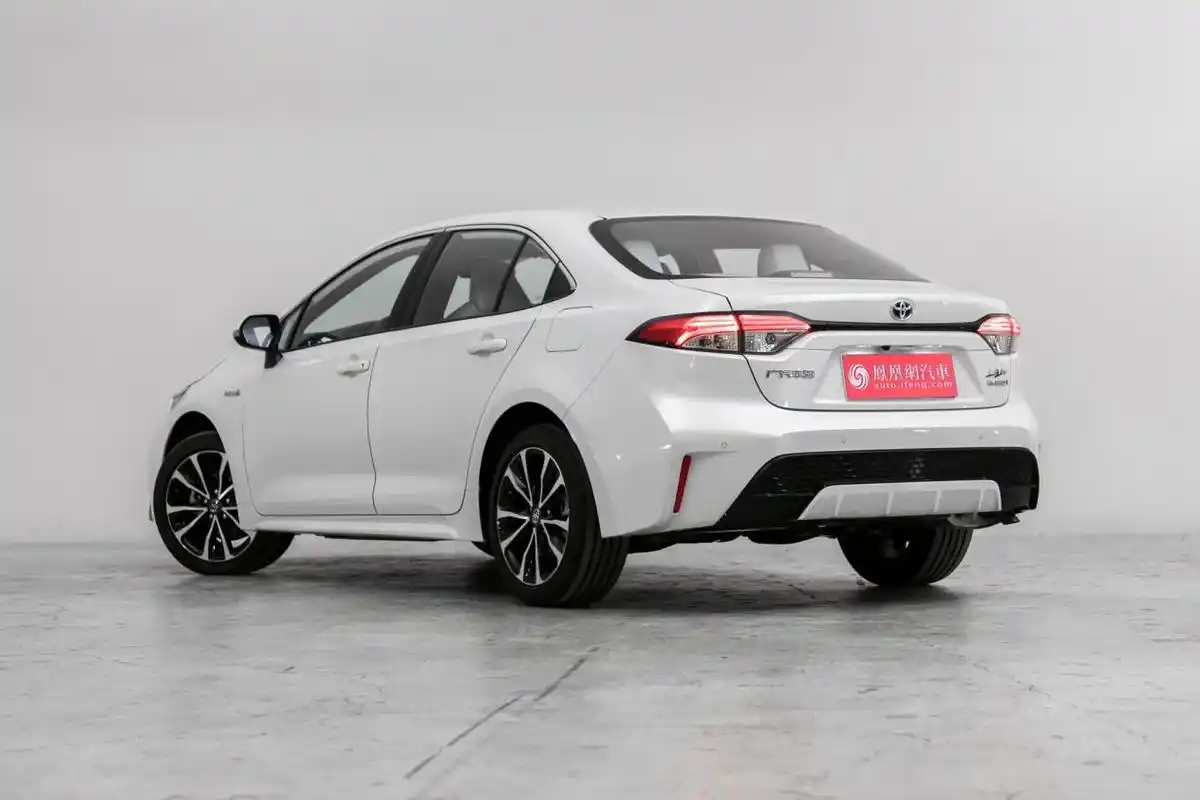 静态体验2021款丰田雷凌运动时尚感再次增强