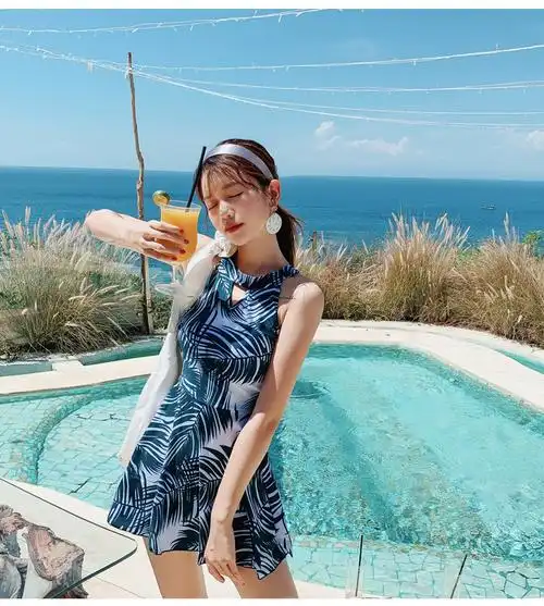 泡温泉女士泳衣潮les小胸ins风遮肚显瘦保守小香风游泳衣 黑色纯色