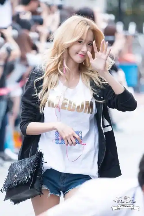 考古金发林允儿清纯蛊系易碎感