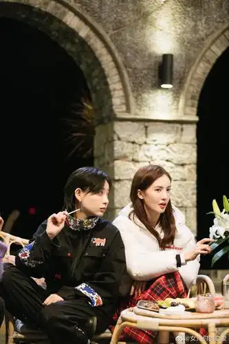 姐妹们的聚会好嗨皮金晨李斯丹妮