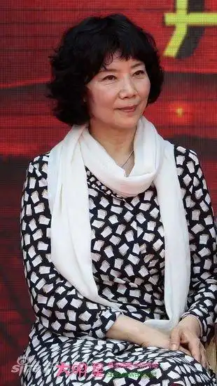 陈宝国老婆赵奎娥照片