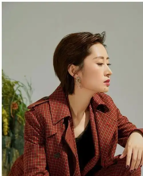 刘敏涛星图为什么中年的叛逆来势汹涌