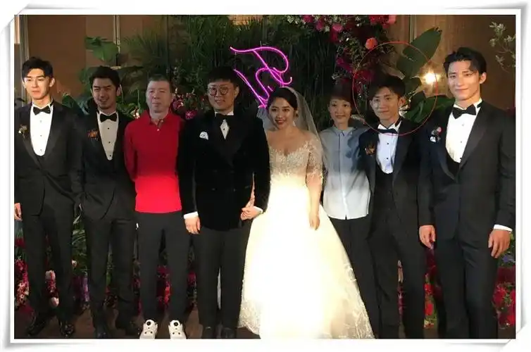 张一山"结婚照"新鲜出炉,看到女主网友不淡定了:在一起!